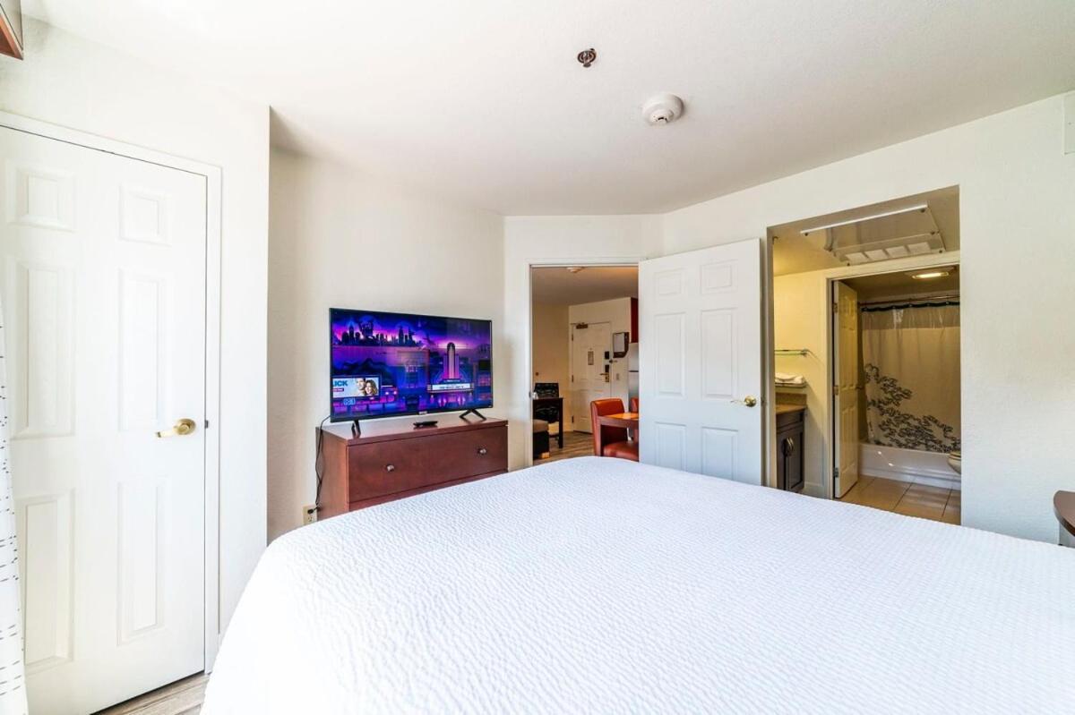 Appartement Metro Phx 1bd Exterior Entry With Heated Pool, Bbq, Dog Park, Bbq Pets Allowed Phoenix