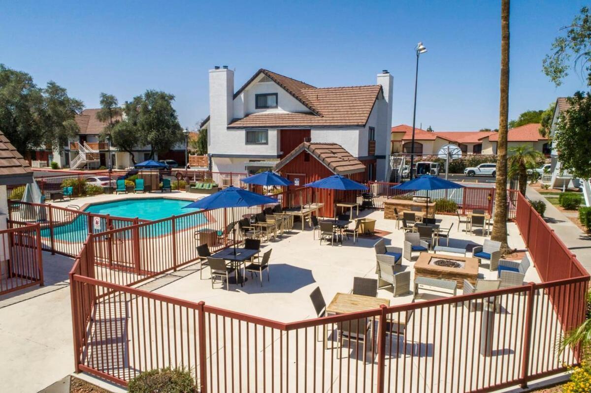 Metro Phx 1bd Exterior Entry With Heated Pool, Bbq, Dog Park, Bbq Pets Allowed Appartement *