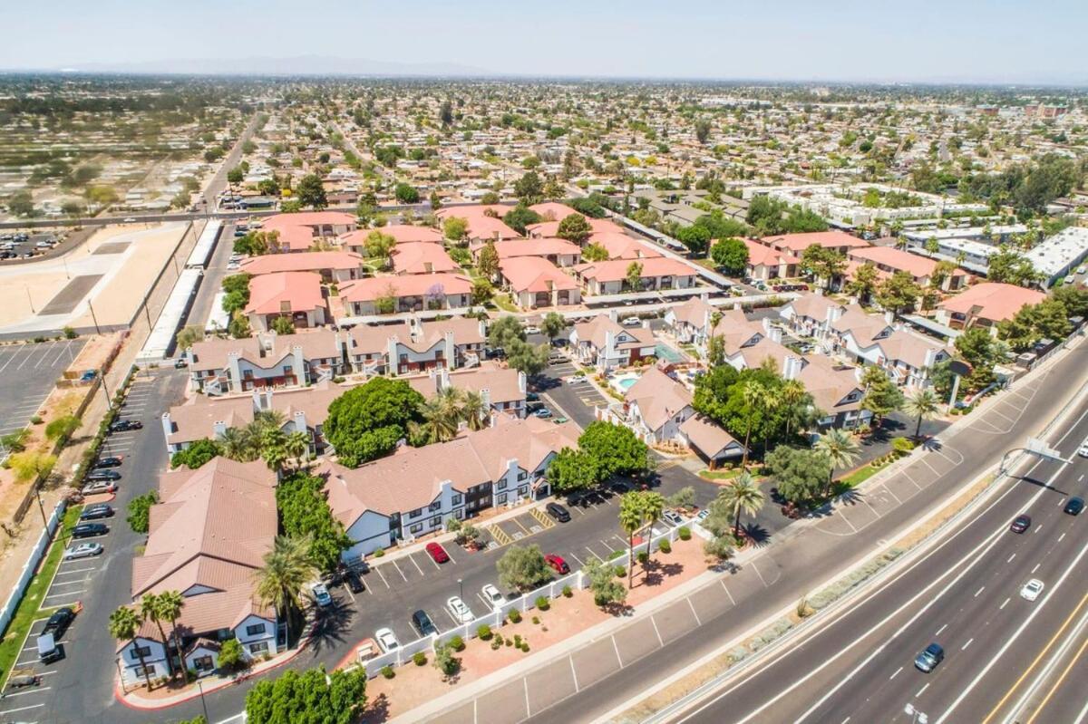 Appartement Metro Phx 1bd Exterior Entry With Heated Pool, Bbq, Dog Park, Bbq Pets Allowed Phoenix