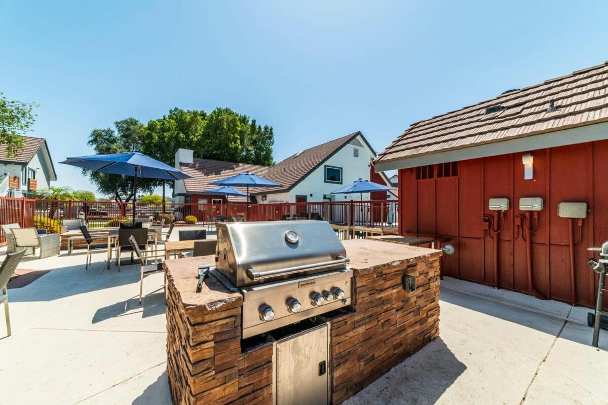 Metro Phx 1bd Exterior Entry With Heated Pool, Bbq, Dog Park, Bbq Pets Allowed Appartement *